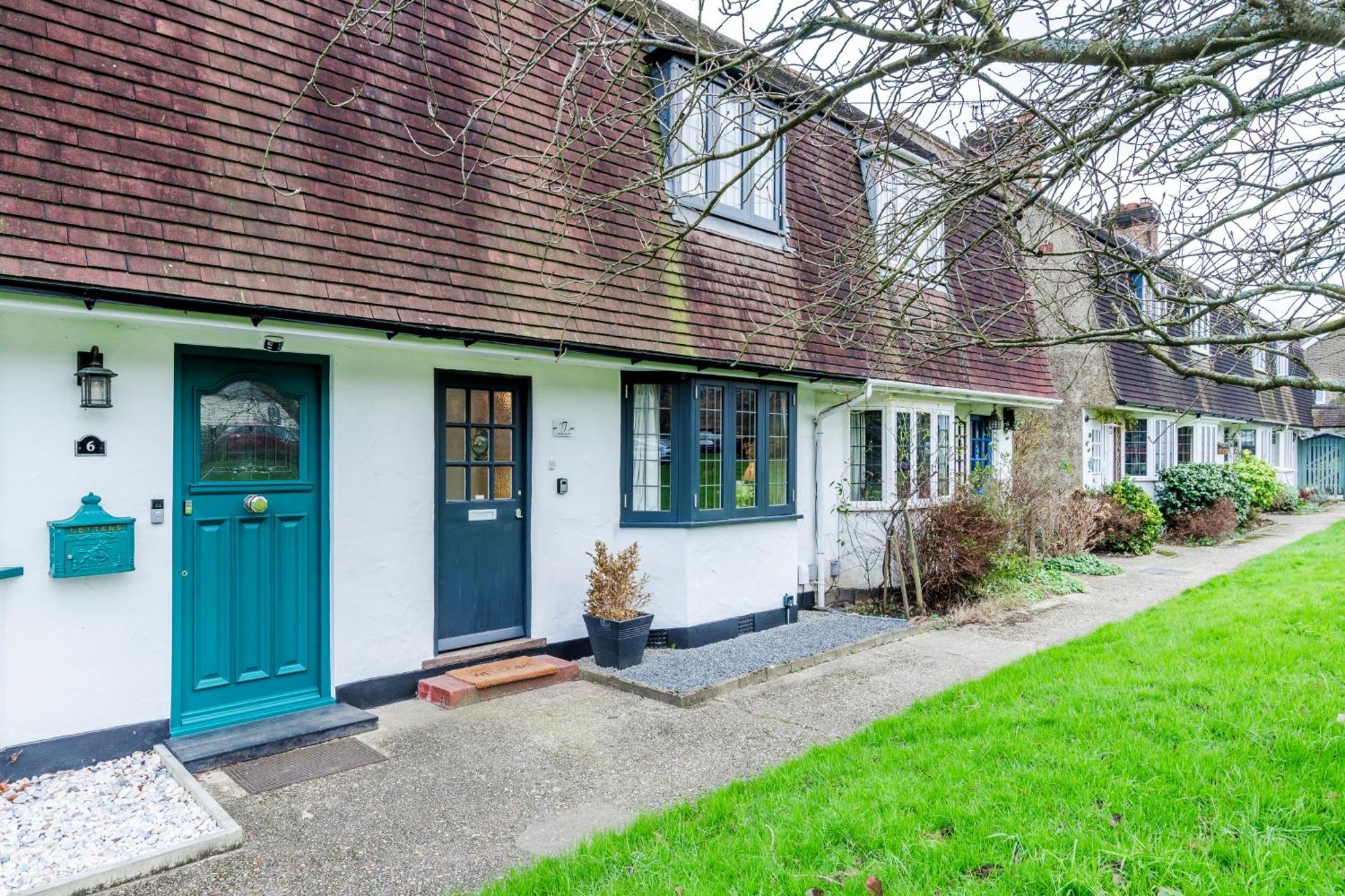 Cozy 3 Bedroom Terrace Cottage In Epsom Exteriér fotografie